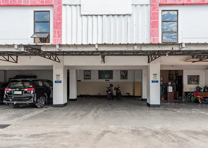 Dancenter Ilir Barar I Near Rumah Sakit Islam Siti Khadijah Formerly Maleo Hotel